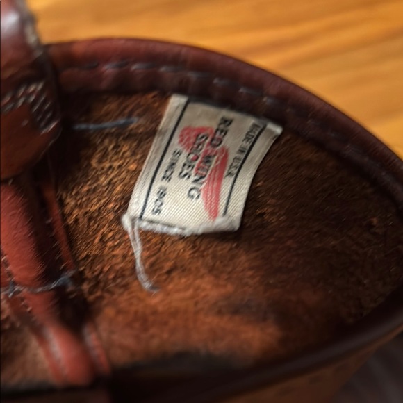 Red Wing Shoes Brown Leather Boots Classic Design - Picture 5 of 7